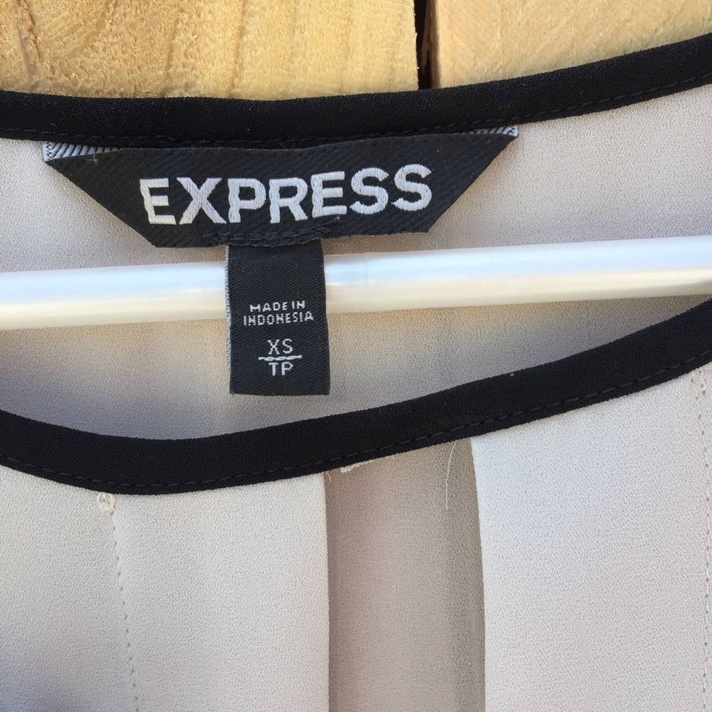 Express Blouse - Picture 4 of 5